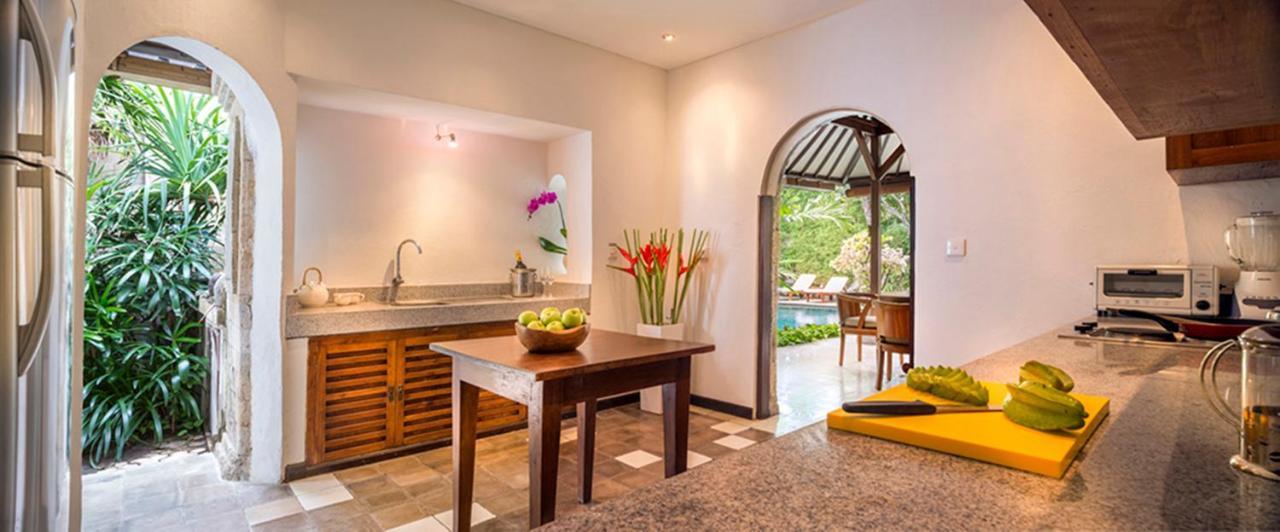 Villa Kubu Seminyak Exterior foto